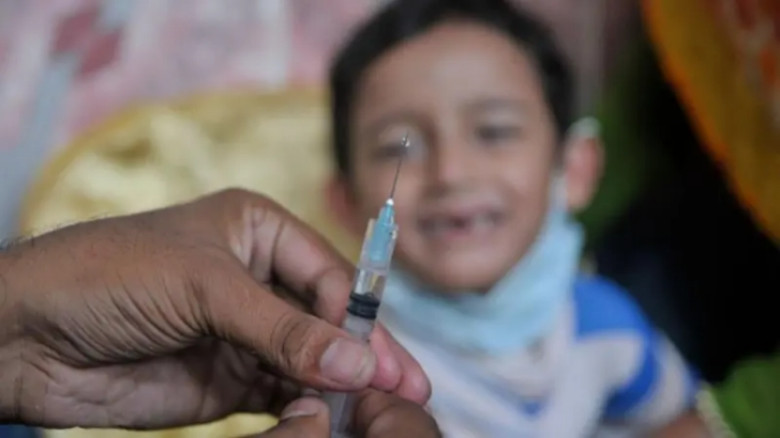 বাংলাদেশে হঠাৎ শিশুদের মধ্যে হামের প্রকোপ - কেন, কী ব্যবস্থা নেওয়া হচ্ছে